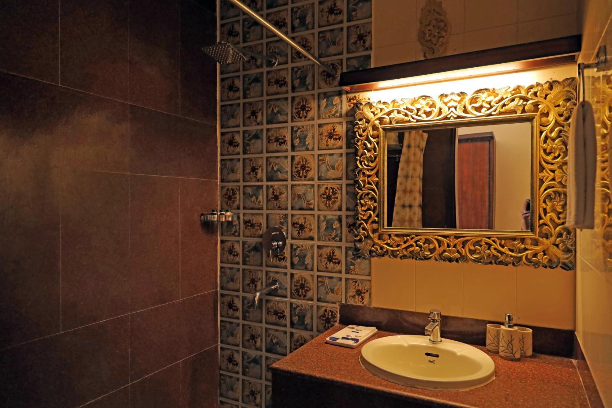 The Neeraj Ganga Heritage Palace Rishīkesh Eksteriør billede